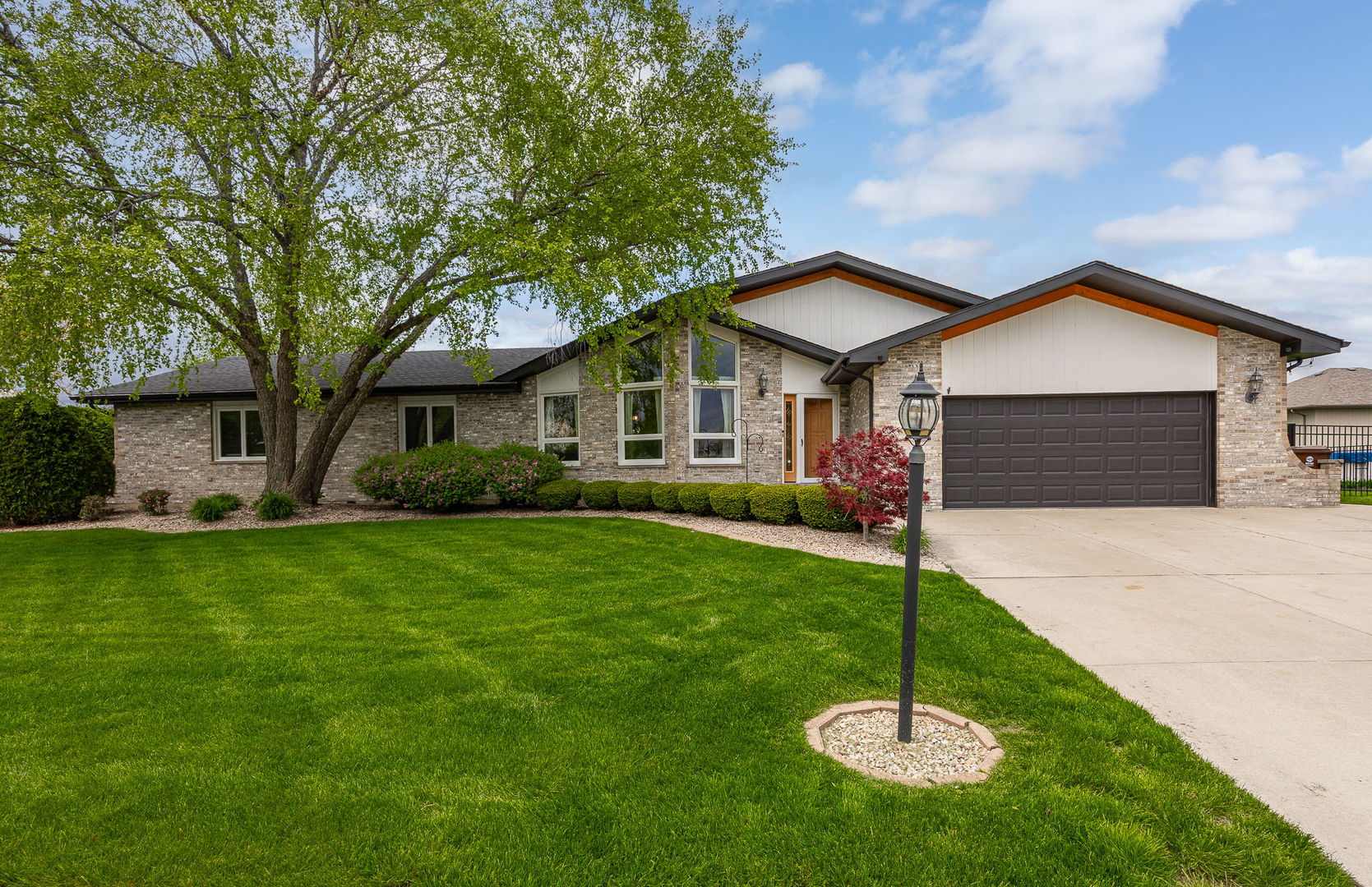 20455 S Grand Prairie Lane, Frankfort, IL 60423