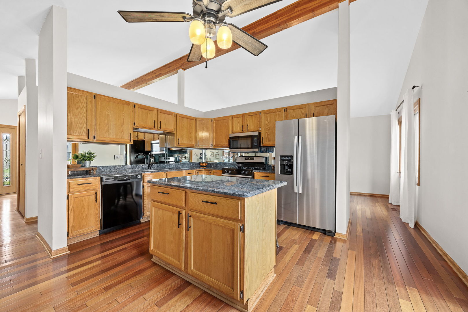 20455 S Grand Prairie Lane, Frankfort, IL 60423