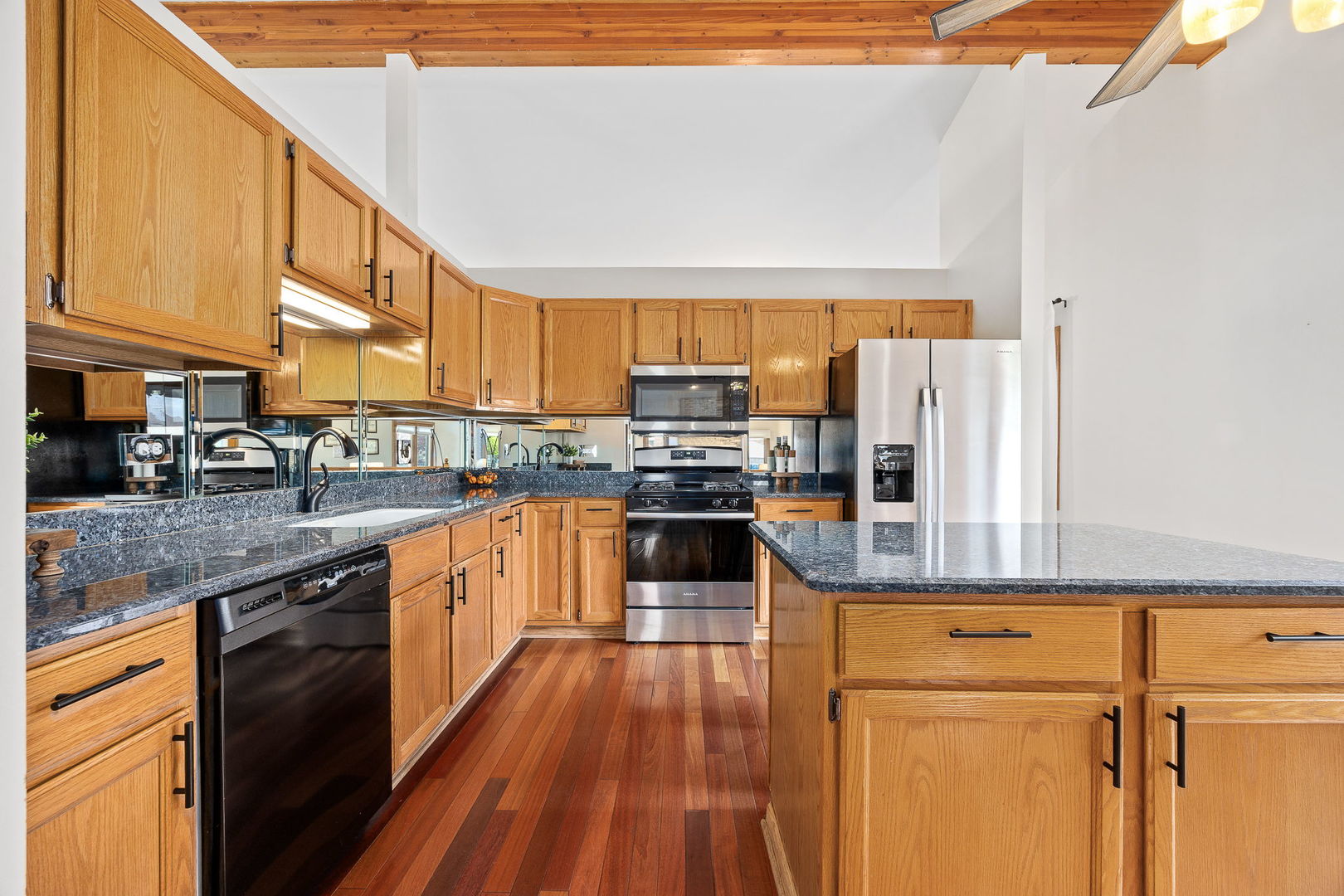 20455 S Grand Prairie Lane, Frankfort, IL 60423