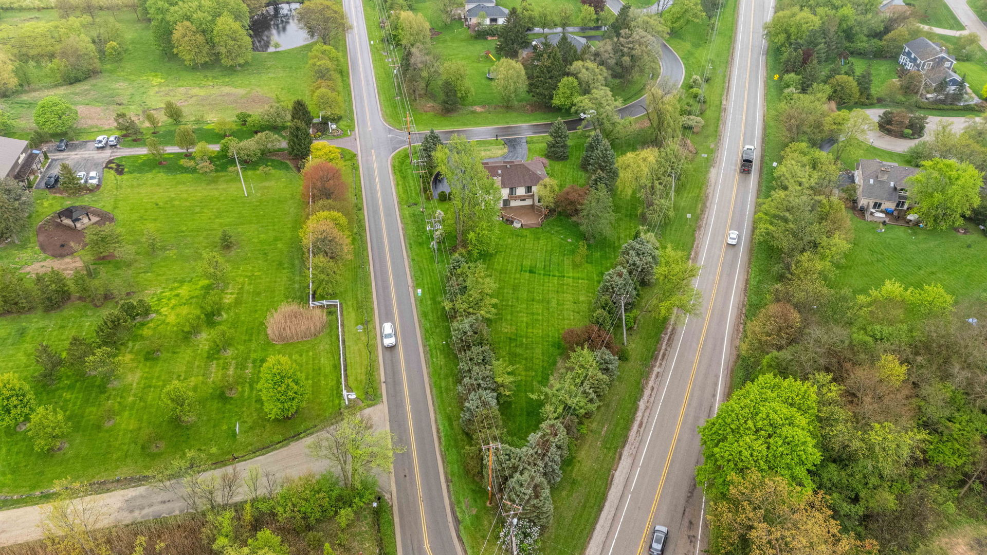 2 Rutgers Court, Hawthorn Woods, IL 60047