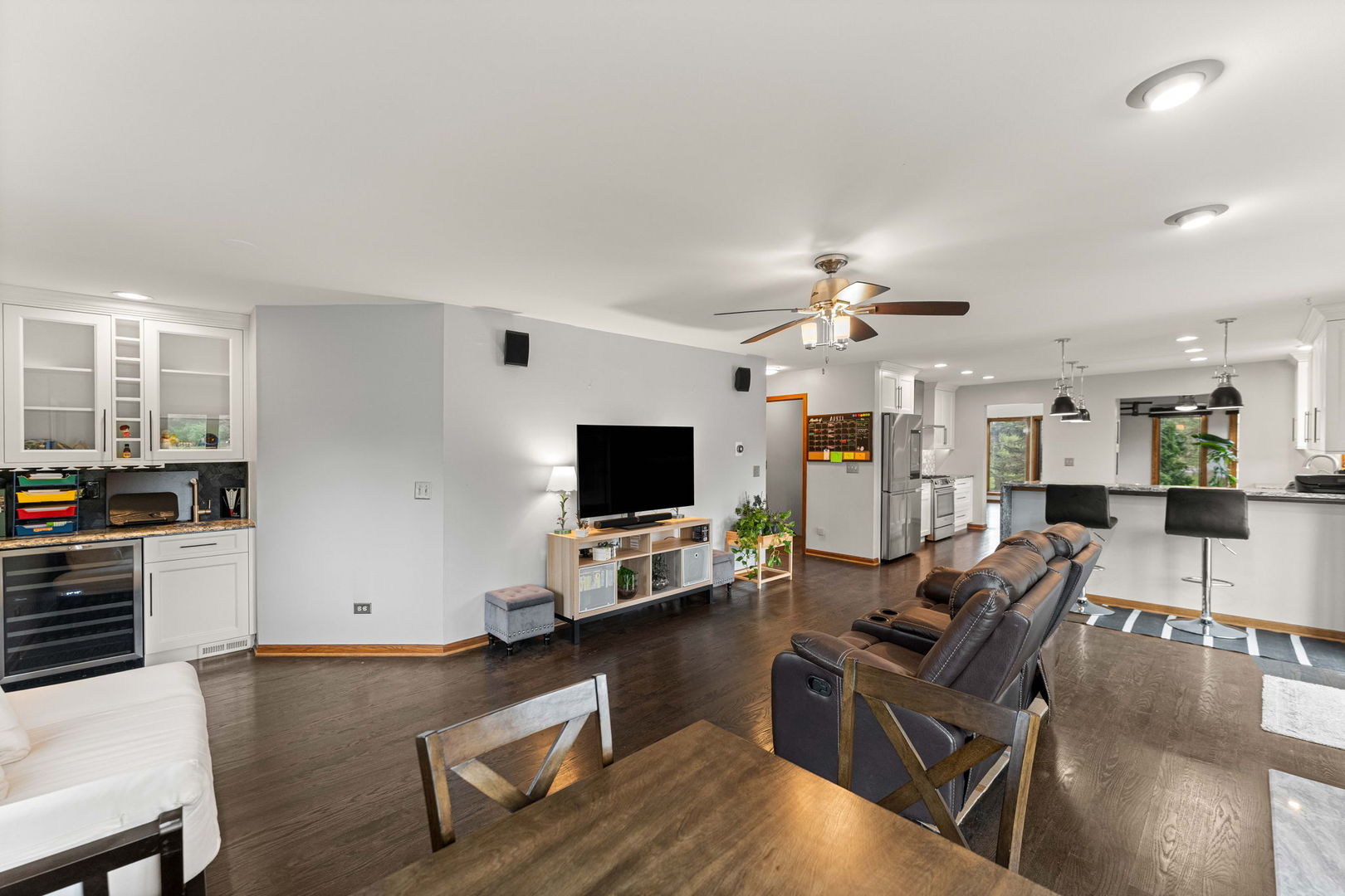 2 Rutgers Court, Hawthorn Woods, IL 60047