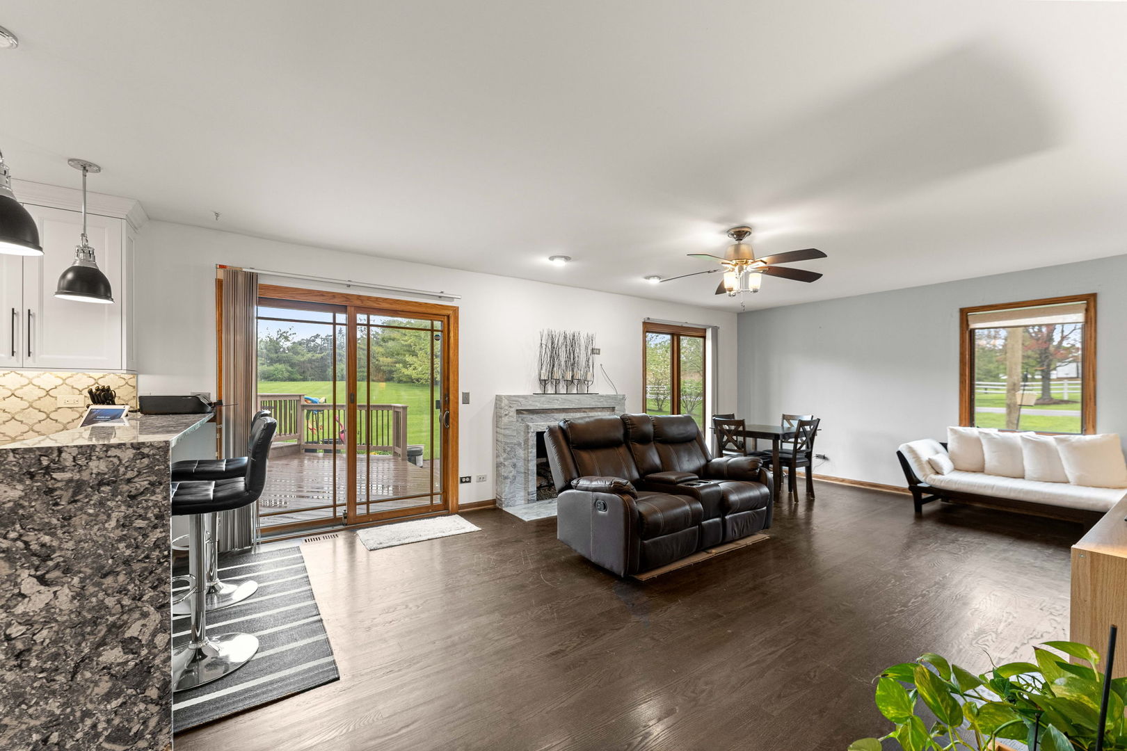 2 Rutgers Court, Hawthorn Woods, IL 60047