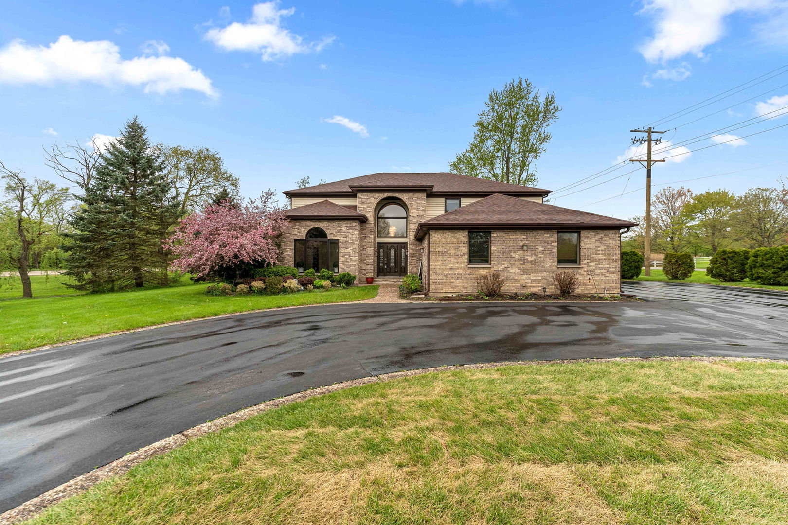 2 Rutgers Court, Hawthorn Woods, IL 60047