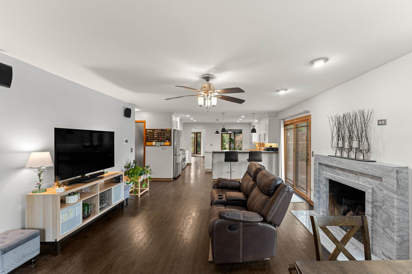 2 Rutgers Court, Hawthorn Woods, IL 60047