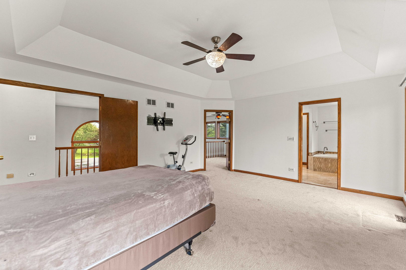 2 Rutgers Court, Hawthorn Woods, IL 60047