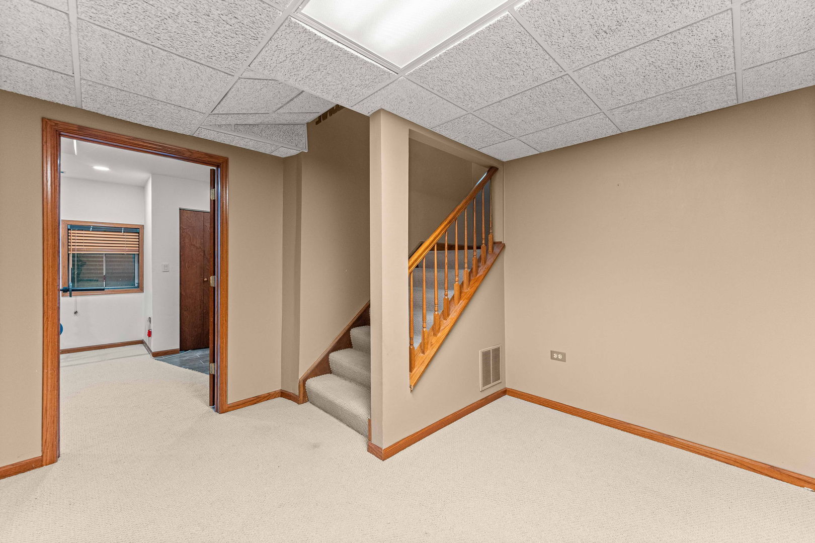 2 Rutgers Court, Hawthorn Woods, IL 60047