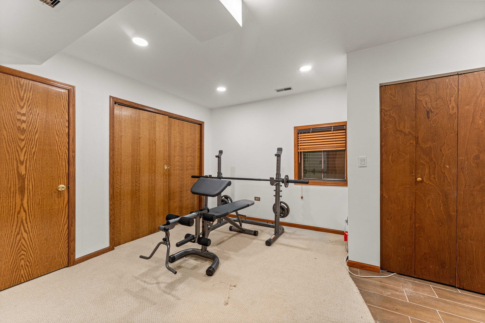 2 Rutgers Court, Hawthorn Woods, IL 60047