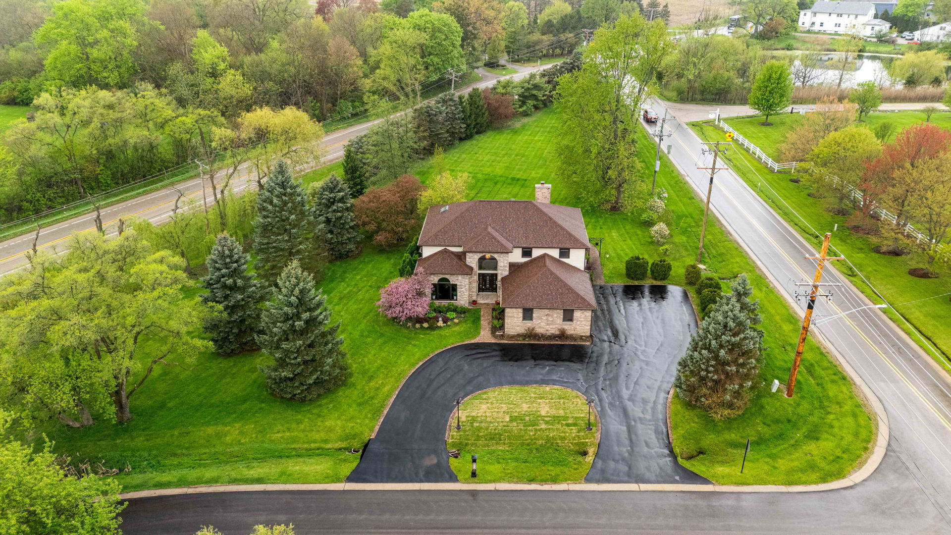 2 Rutgers Court, Hawthorn Woods, IL 60047