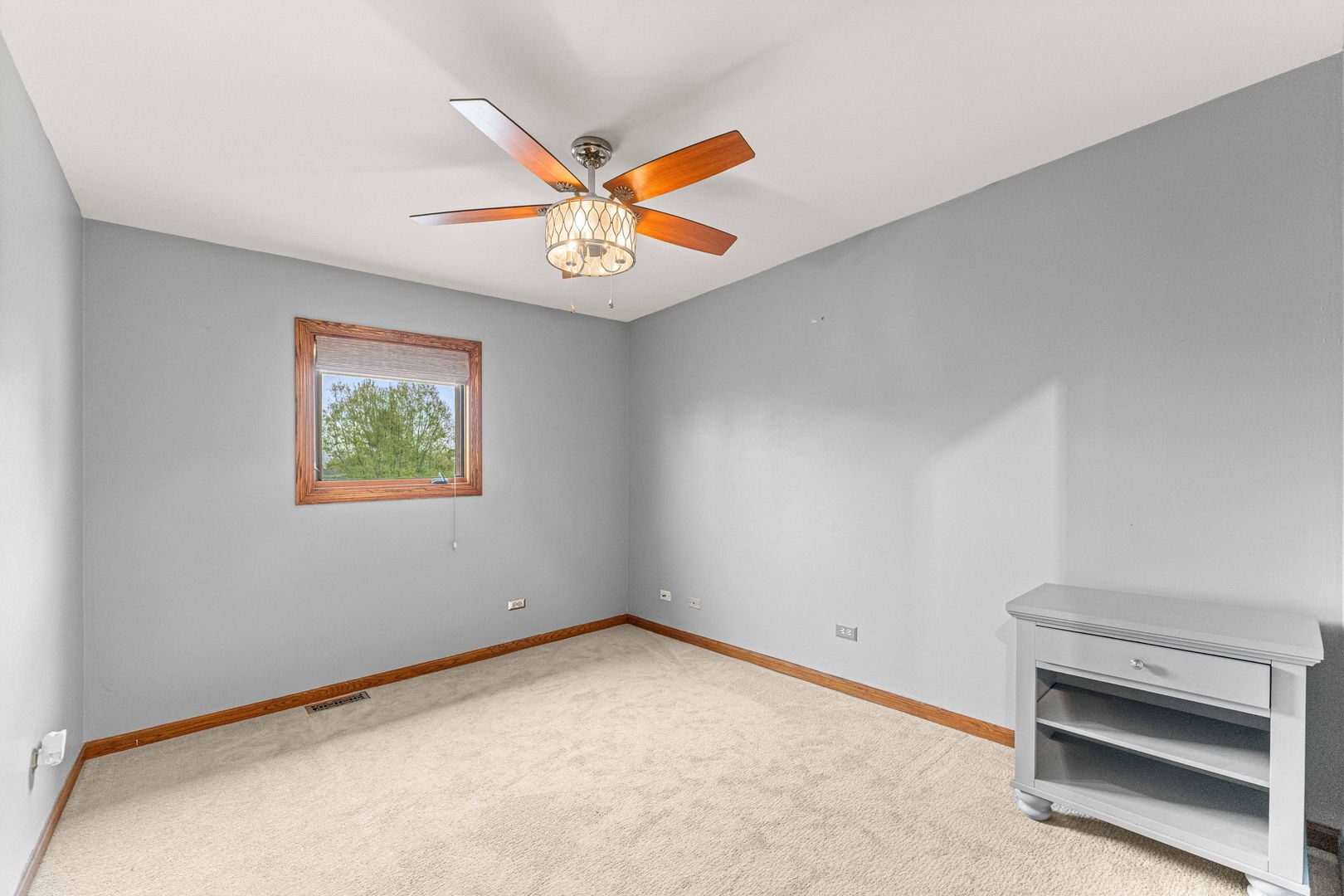 2 Rutgers Court, Hawthorn Woods, IL 60047