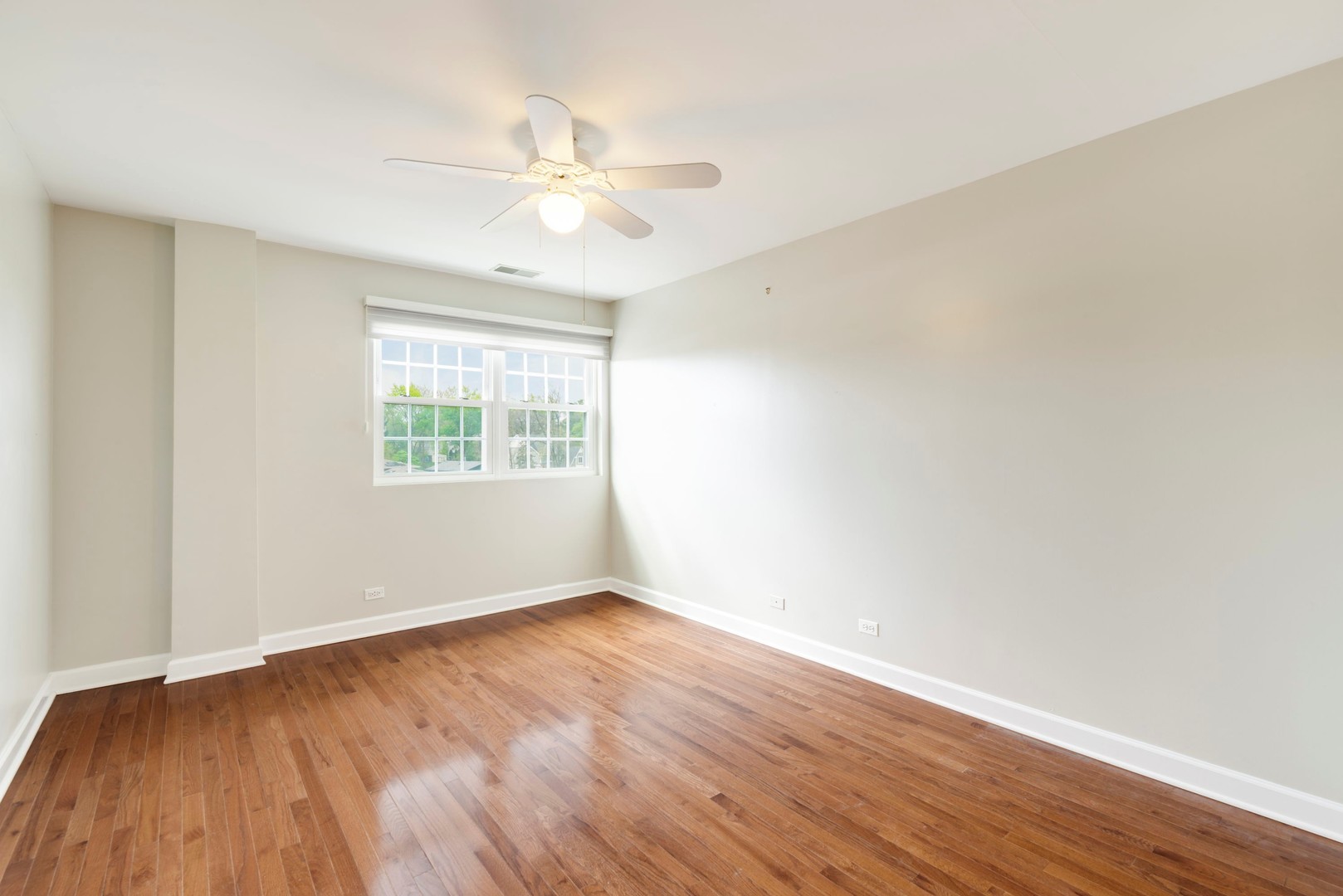 245 Burlington Avenue #311, Clarendon Hills, IL 60514