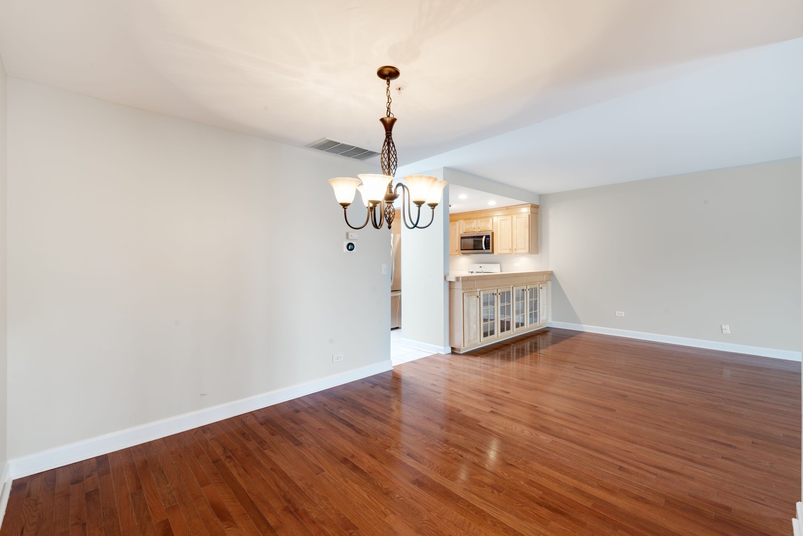 245 Burlington Avenue #311, Clarendon Hills, IL 60514