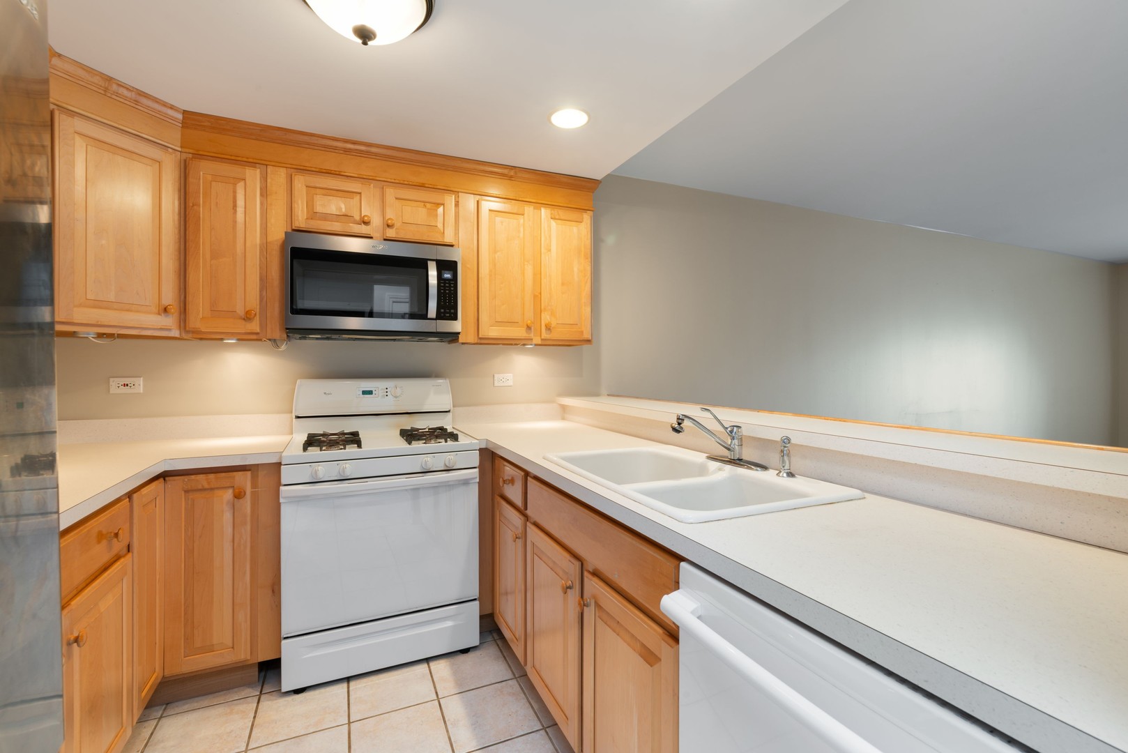 245 Burlington Avenue #311, Clarendon Hills, IL 60514