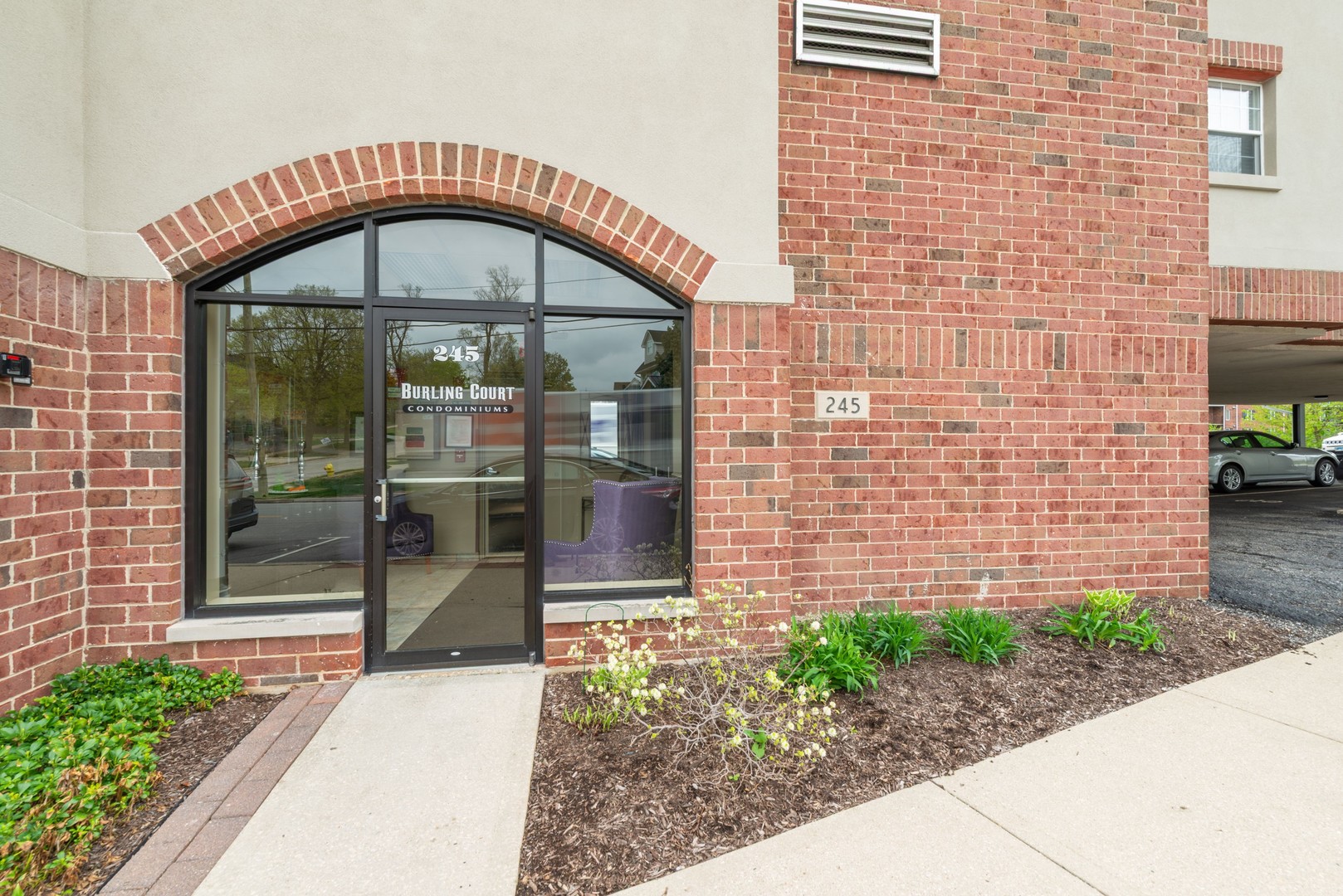 245 Burlington Avenue #311, Clarendon Hills, IL 60514