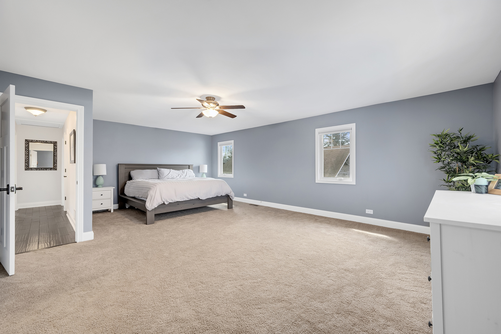 216 N Washington Street, Westmont, IL 60559