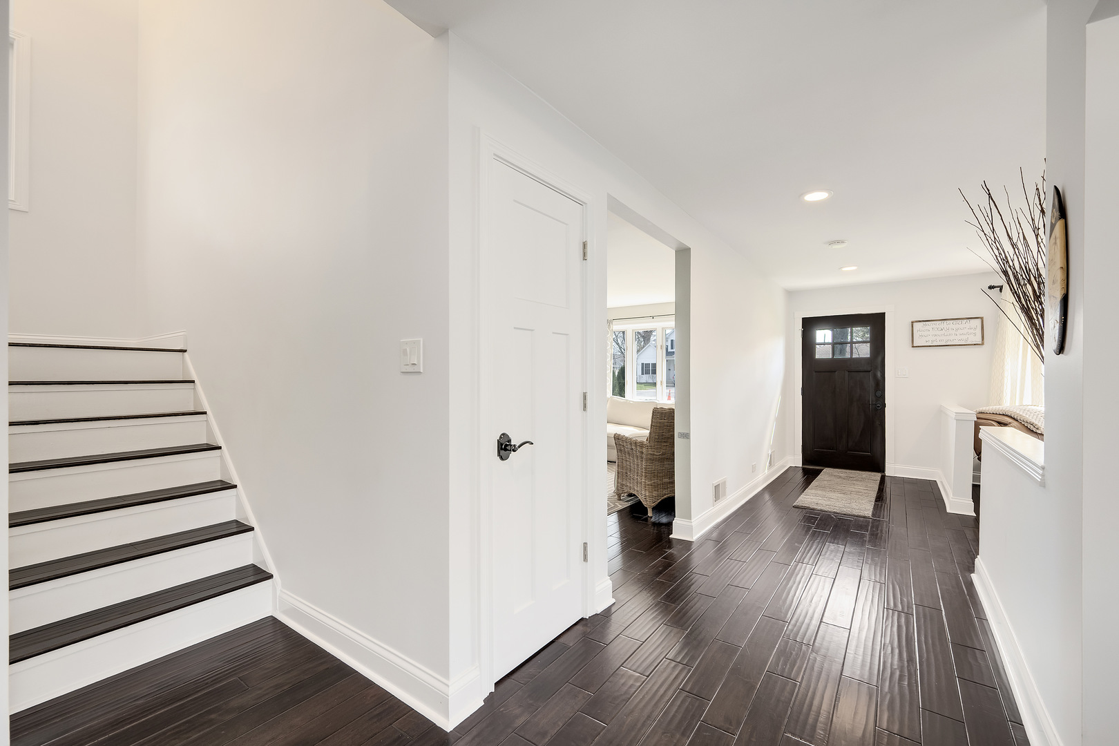 216 N Washington Street, Westmont, IL 60559