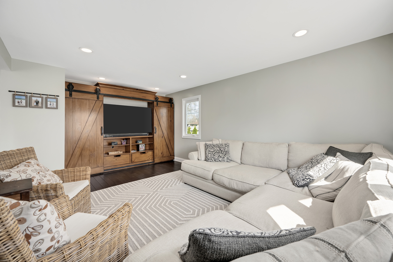 216 N Washington Street, Westmont, IL 60559