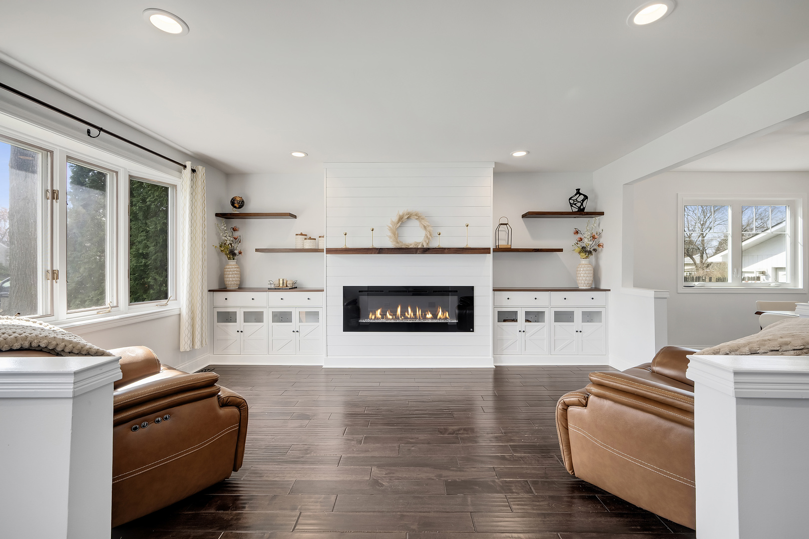 216 N Washington Street, Westmont, IL 60559