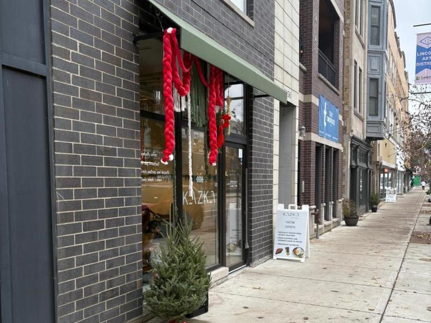 3056 N Lincoln Avenue #1, Chicago, IL 60657