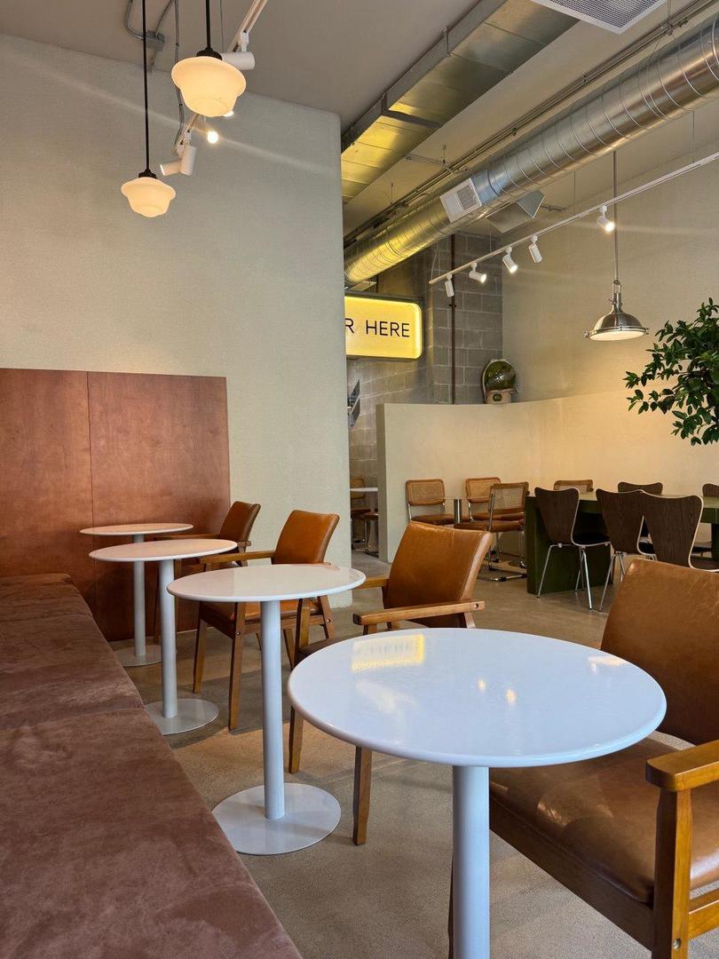 3056 N Lincoln Avenue #1, Chicago, IL 60657