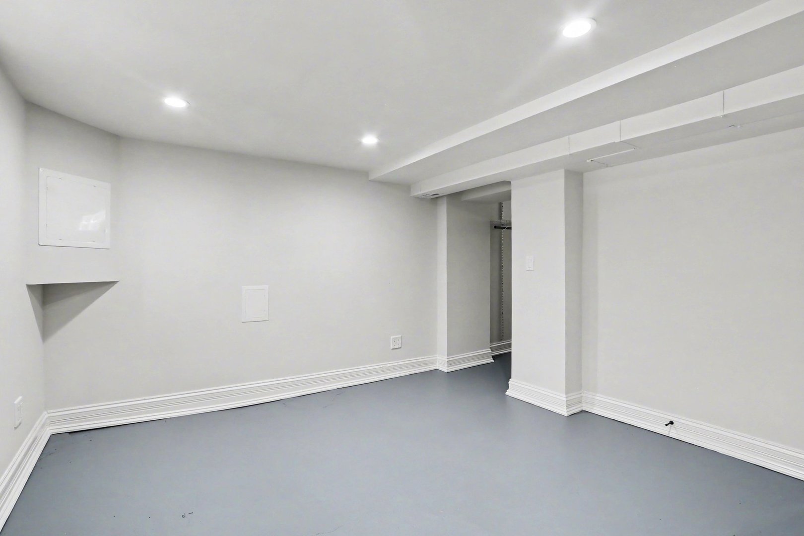 2638 N New England Avenue, Chicago, IL 60707