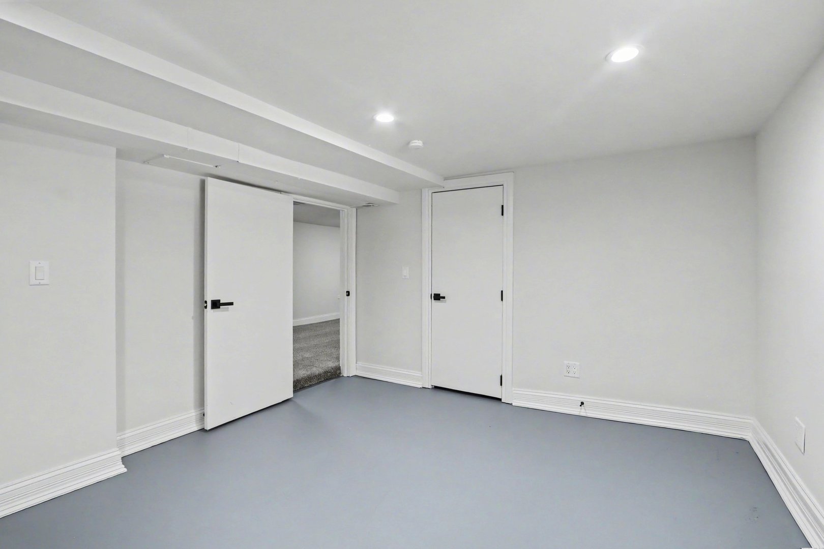 2638 N New England Avenue, Chicago, IL 60707