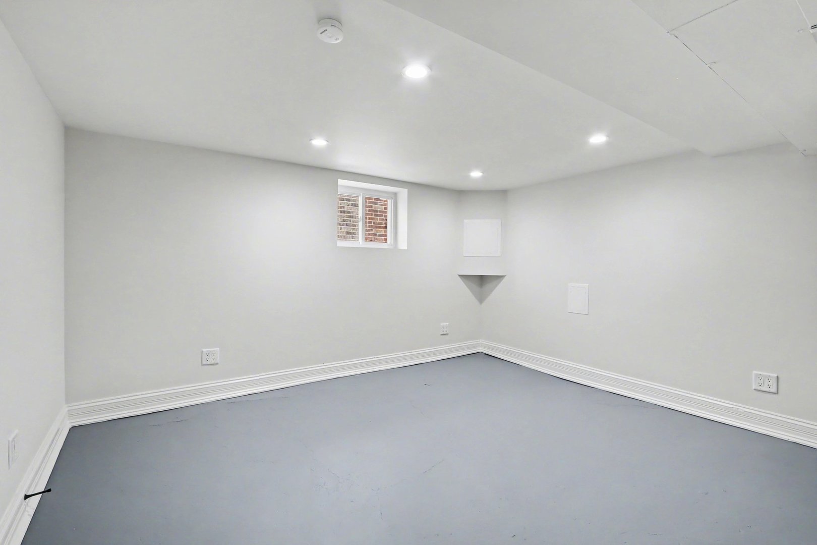 2638 N New England Avenue, Chicago, IL 60707