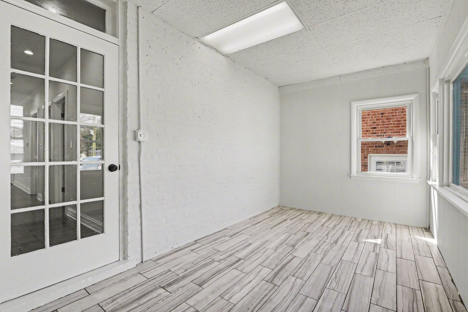 2638 N New England Avenue, Chicago, IL 60707