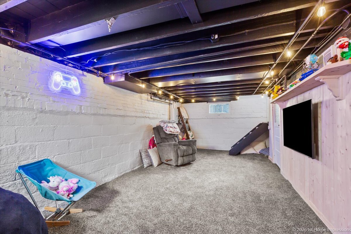 334 W School Street, Villa Park, IL 60181