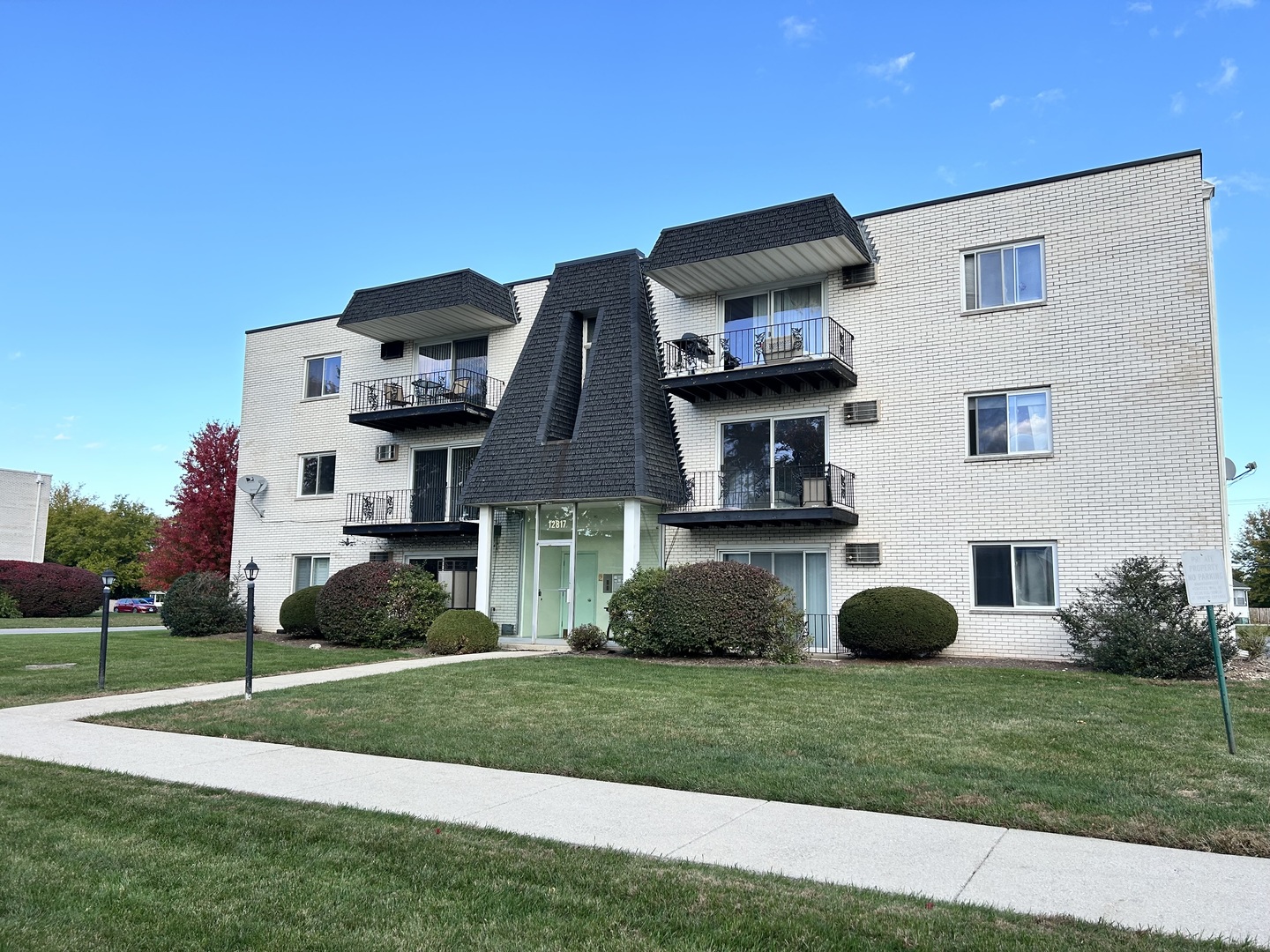 12817 CARRIAGE Lane #1, Crestwood, IL 60418