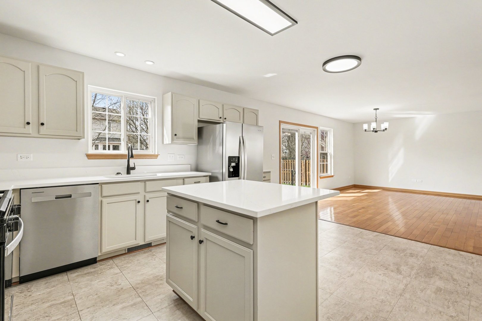 3909 Sedge Street, Zion, IL 60099