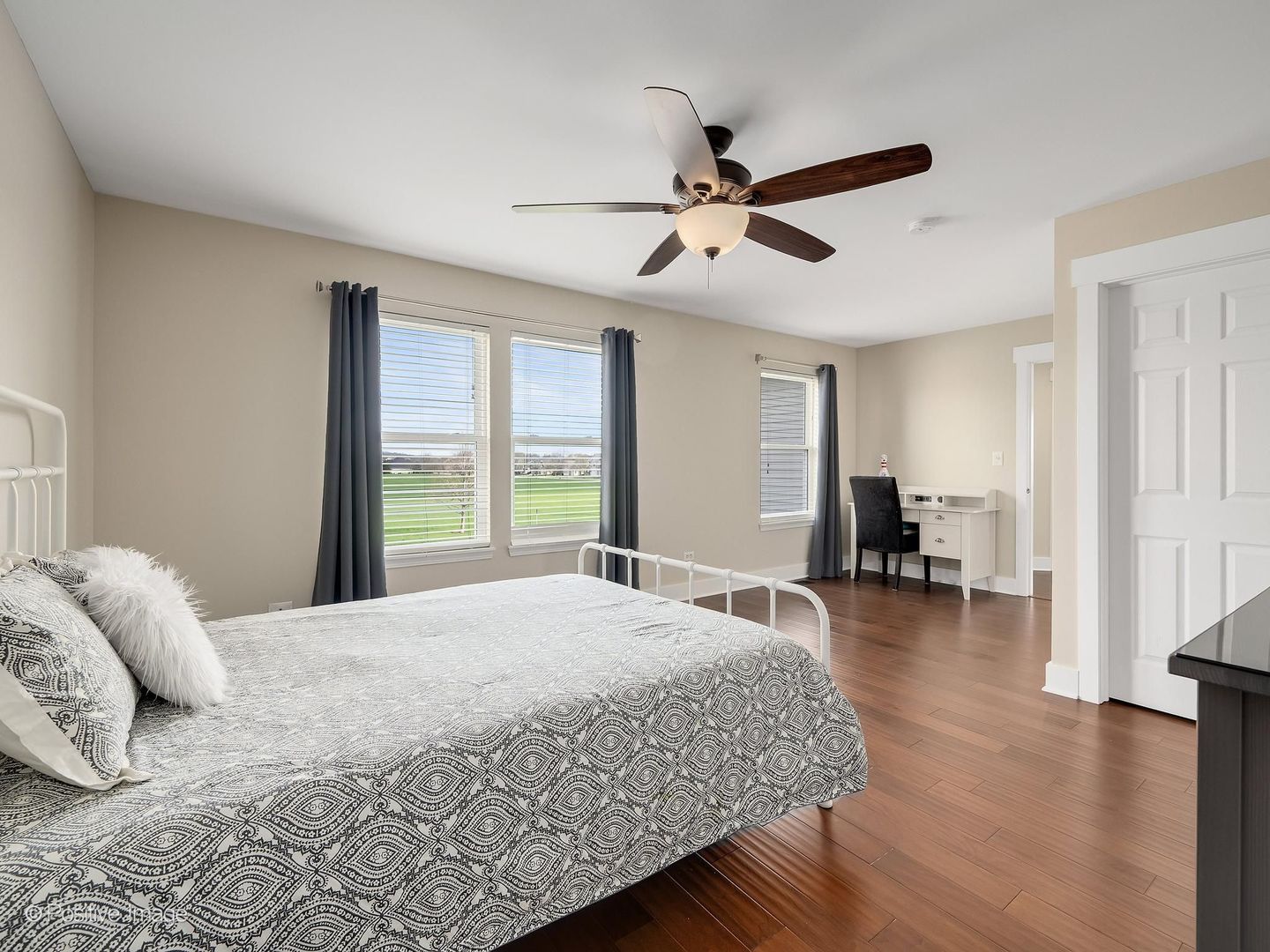 1234 Blackberry Creek Drive, Elburn, IL 60119