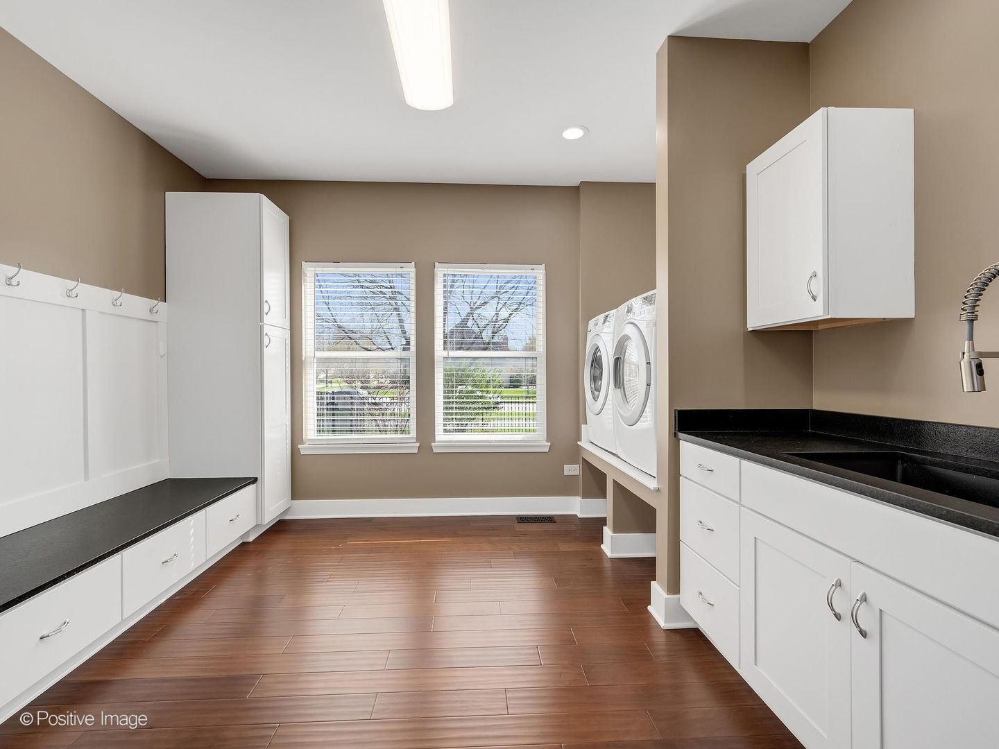 1234 Blackberry Creek Drive, Elburn, IL 60119