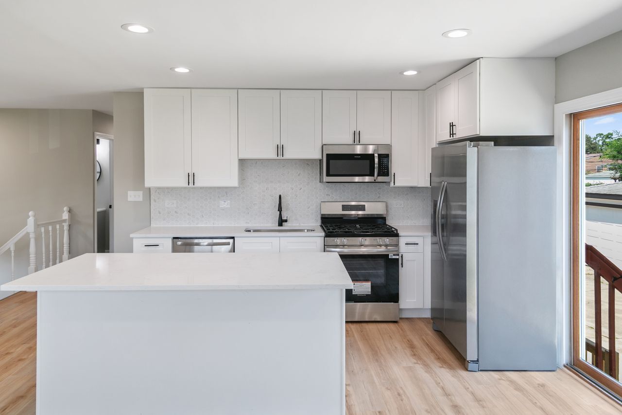 118 Windsor Lane, Glendale Heights, IL 60139