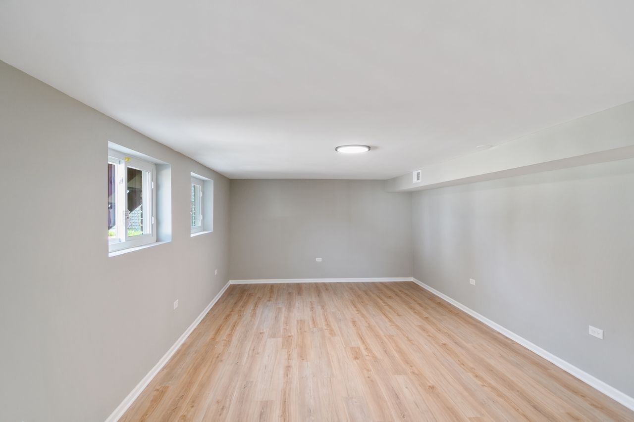 118 Windsor Lane, Glendale Heights, IL 60139