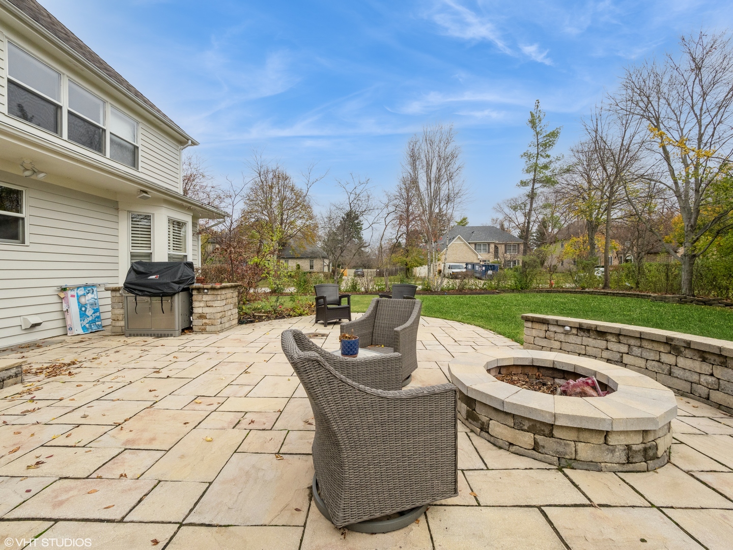 445 Blue Ash Drive, Buffalo Grove, IL 60089