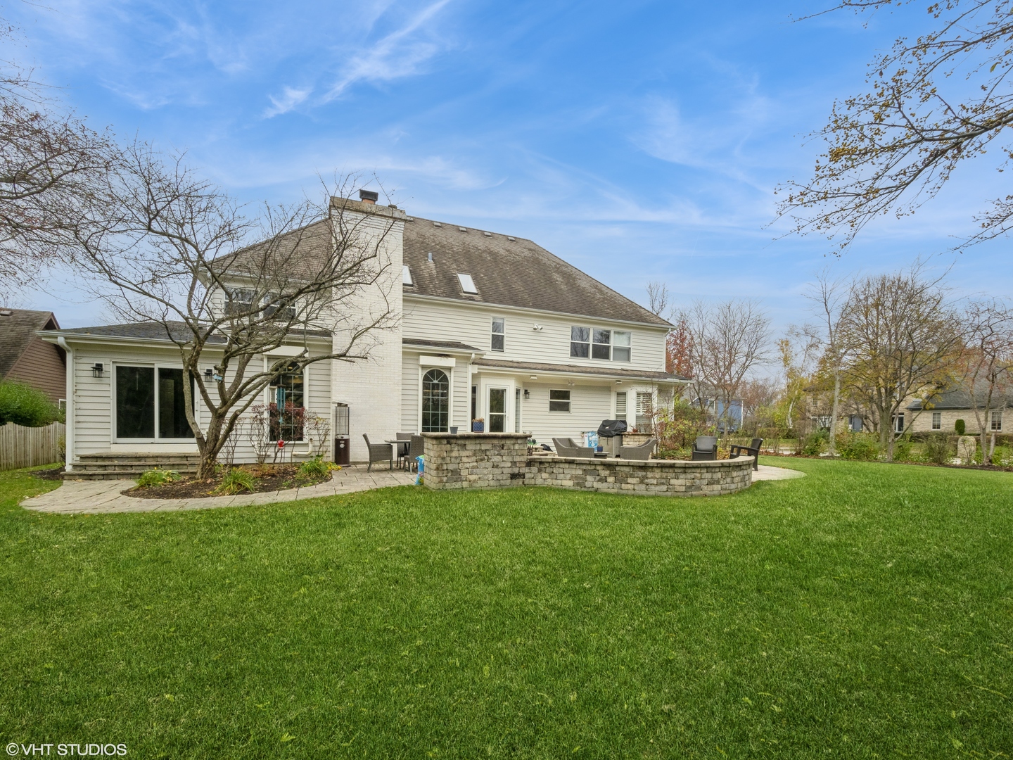 445 Blue Ash Drive, Buffalo Grove, IL 60089