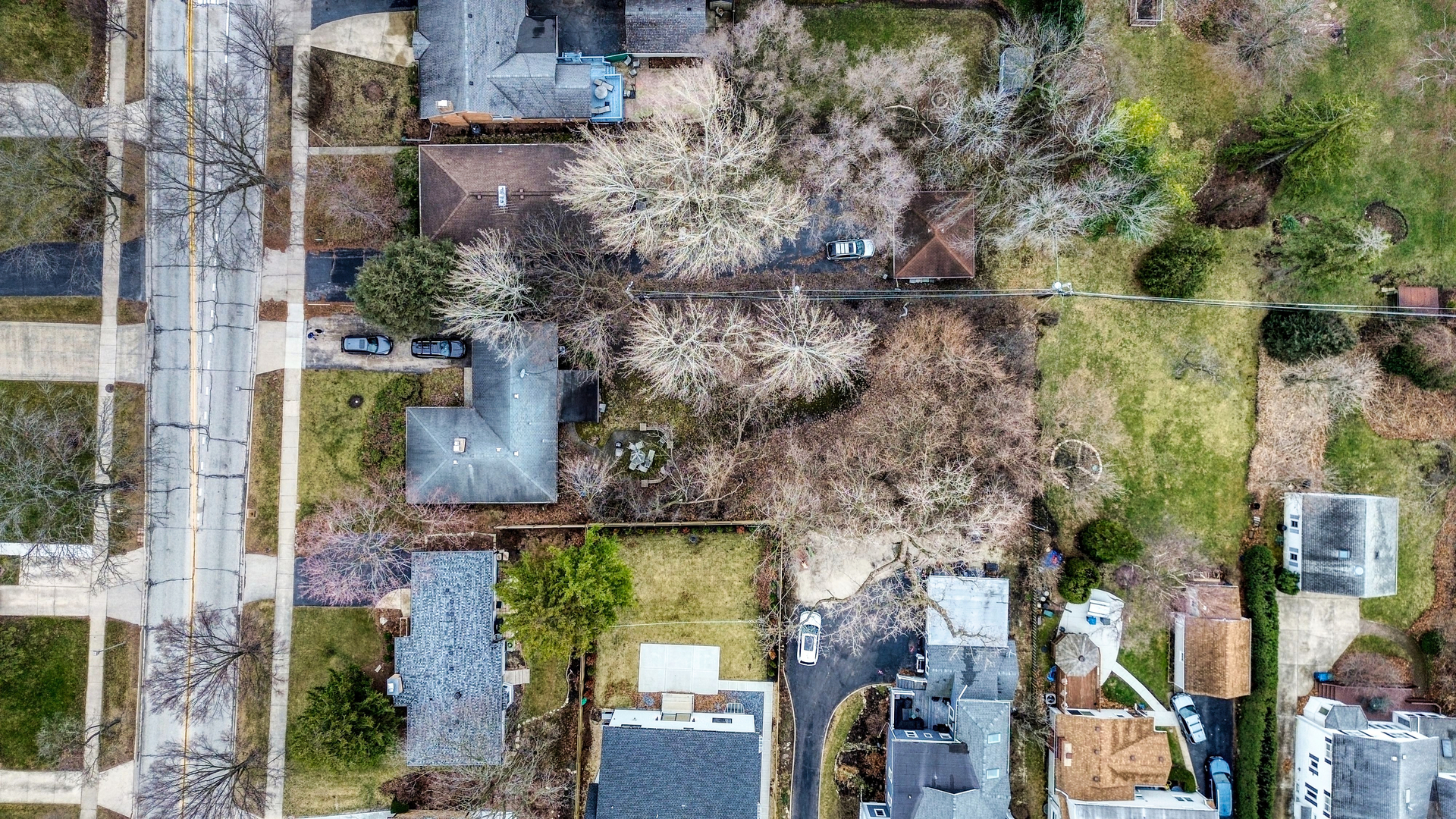 270 E Saint Charles Road, Elmhurst, IL 60126