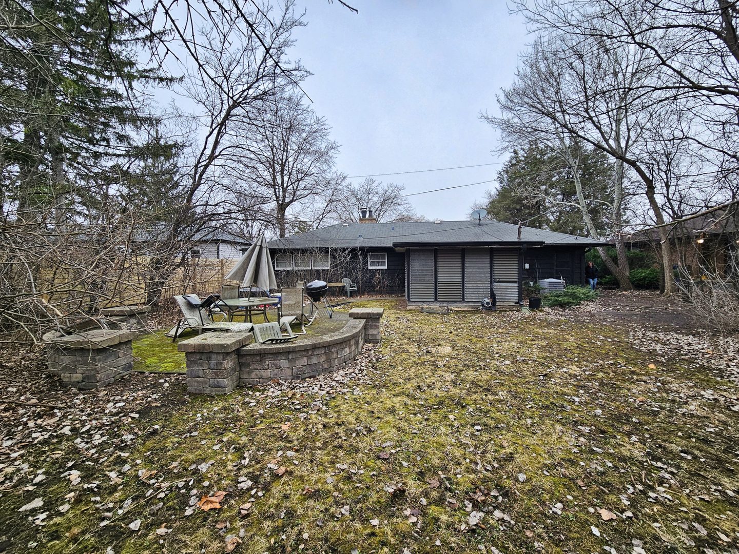 270 E Saint Charles Road, Elmhurst, IL 60126