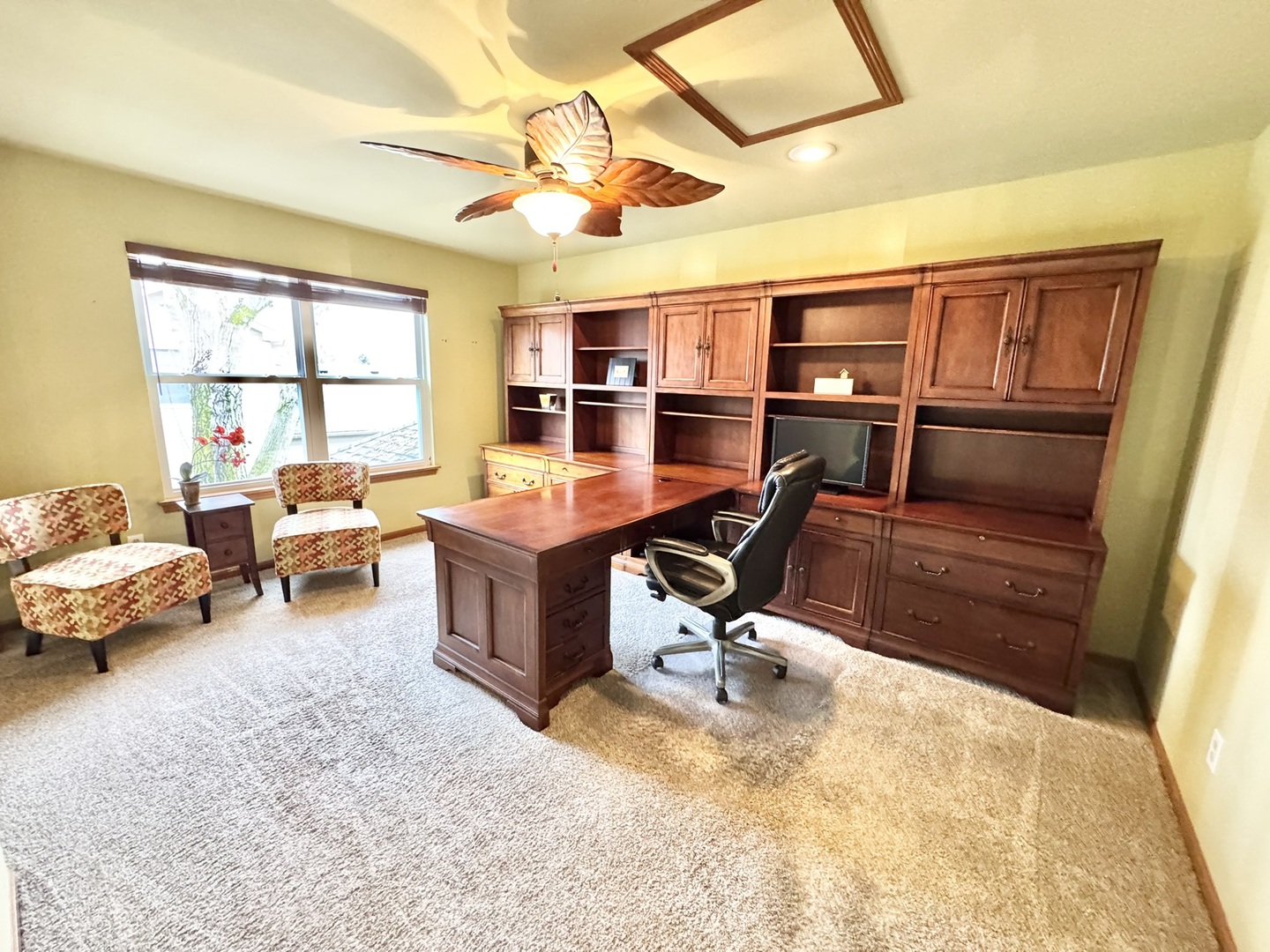 1764 Tallmeadow Drive, DeKalb, IL 60115