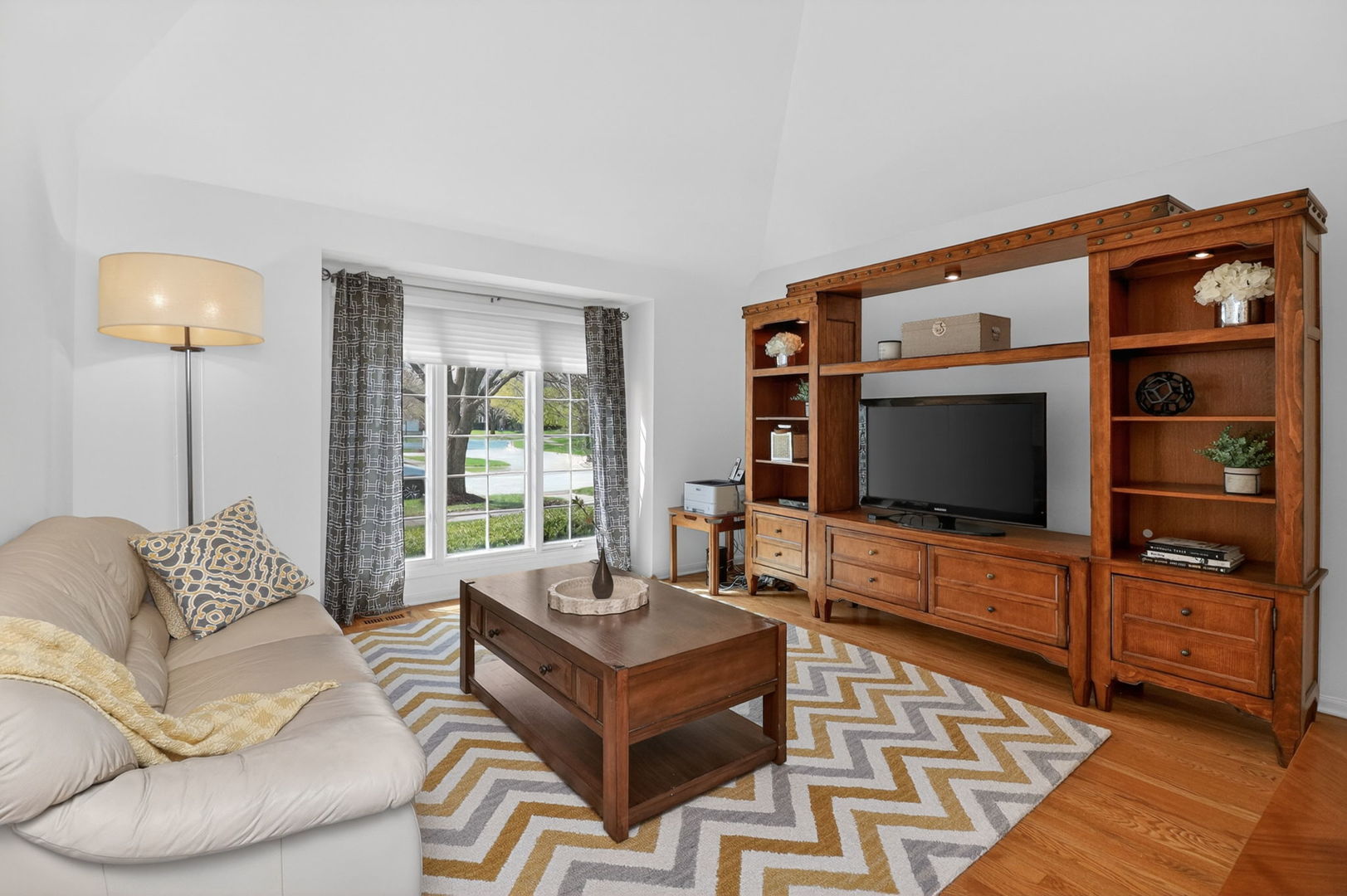 915 Rock Spring Road, Naperville, IL 60565