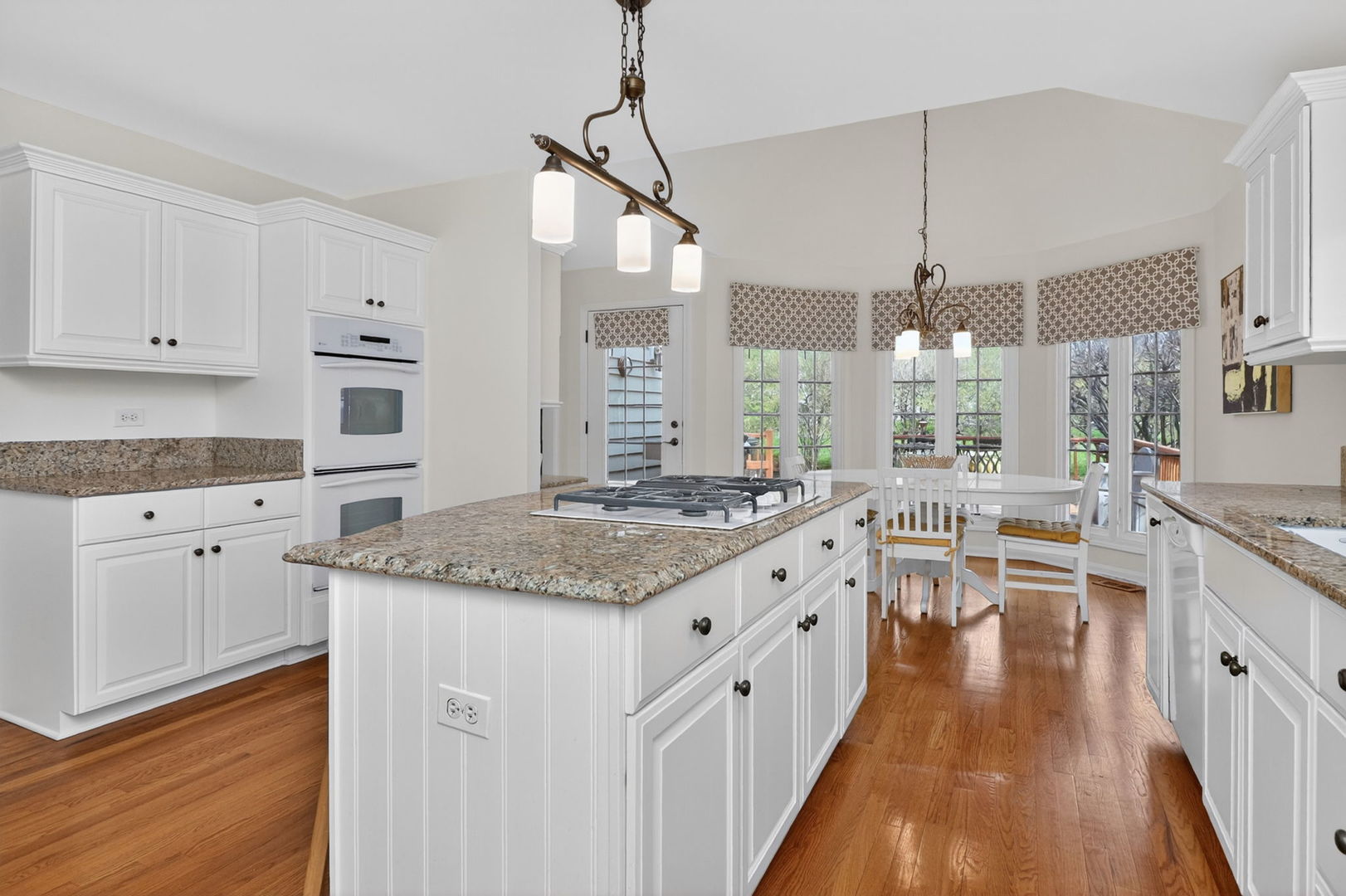 915 Rock Spring Road, Naperville, IL 60565