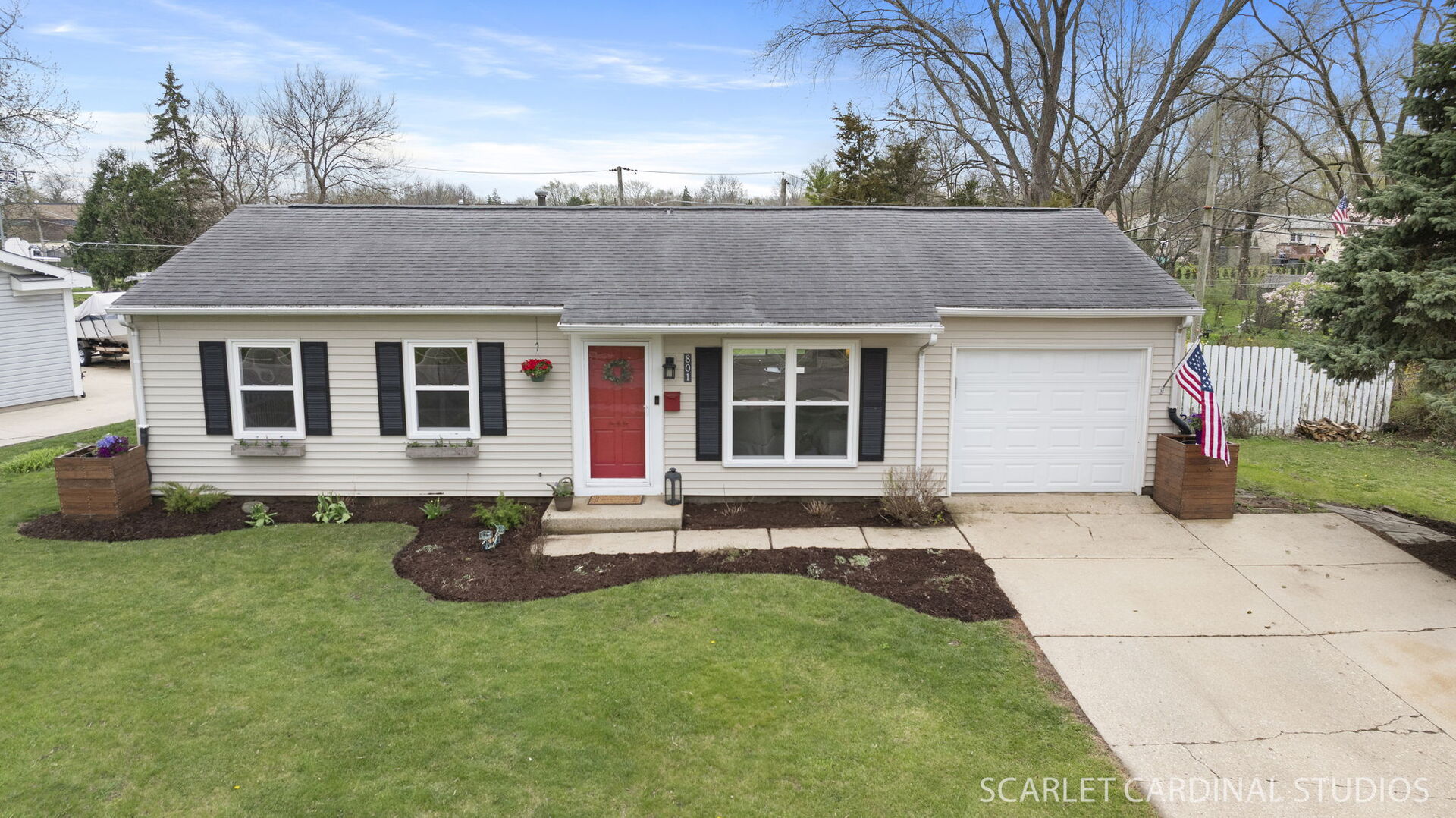 801 Sunset Circle, Streamwood, IL 60107