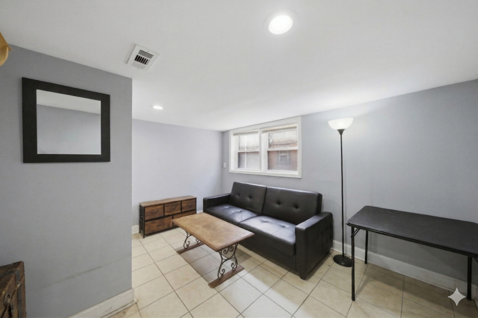 7901 S Whipple Street, Chicago, IL 60652