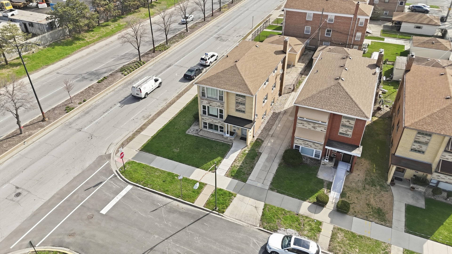 7901 S Whipple Street, Chicago, IL 60652