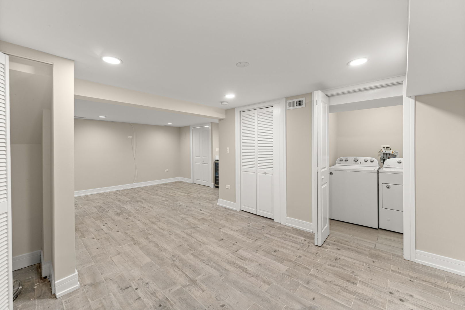 7805 W Balmoral Avenue, Chicago, IL 60656