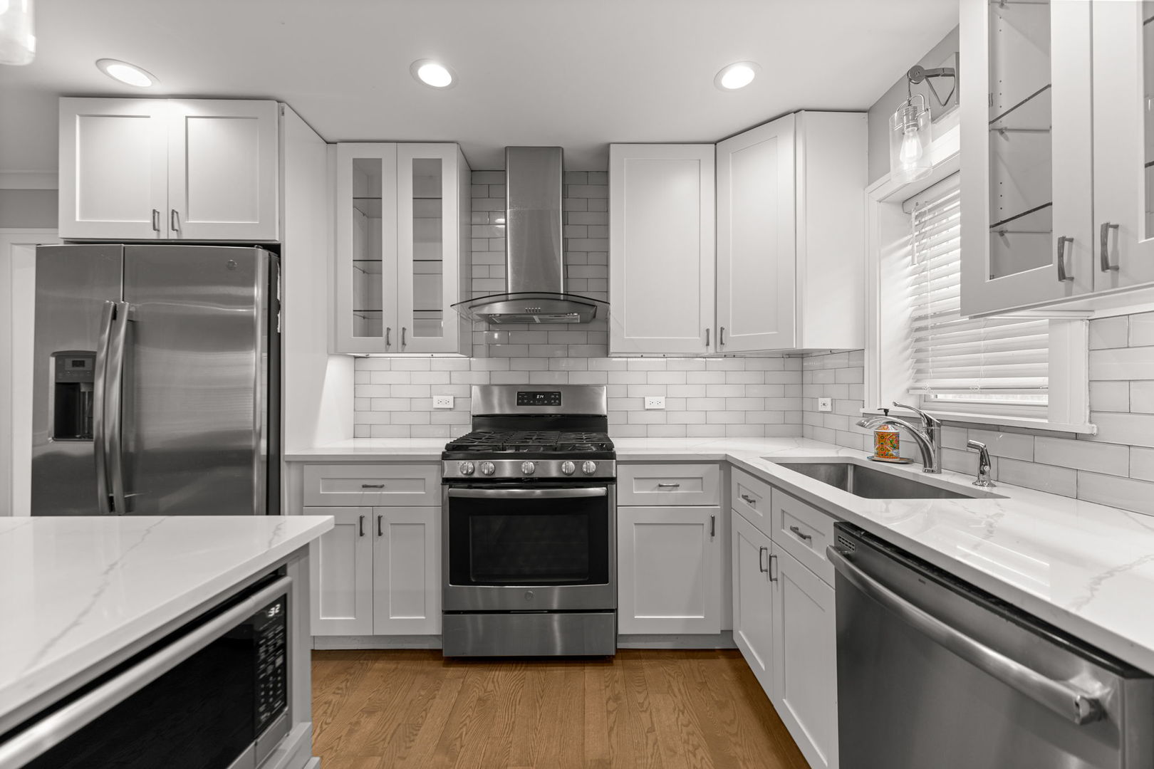 7805 W Balmoral Avenue, Chicago, IL 60656