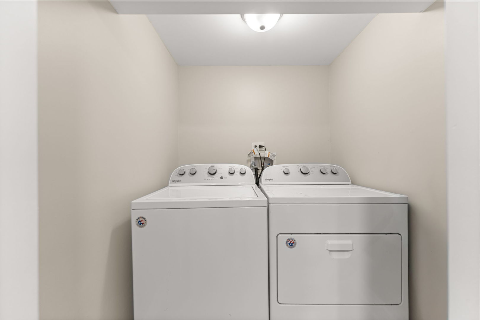 7805 W Balmoral Avenue, Chicago, IL 60656