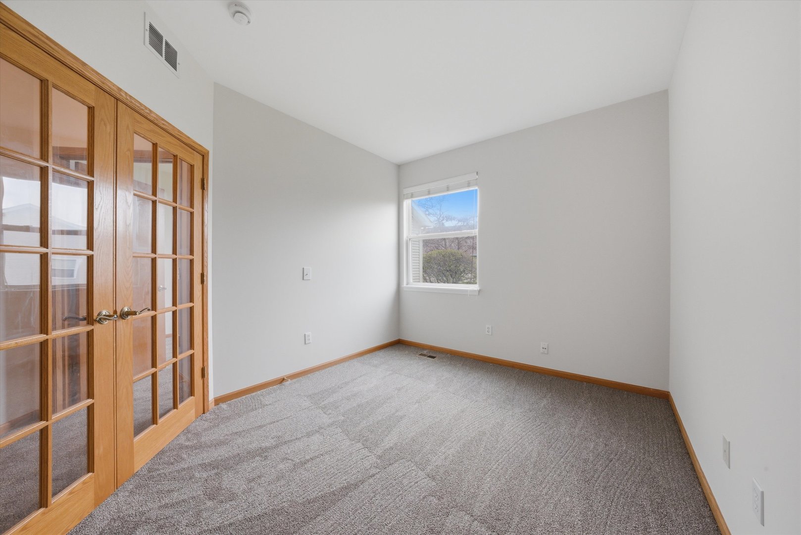 646 S Cadillac Circle, Romeoville, IL 60446