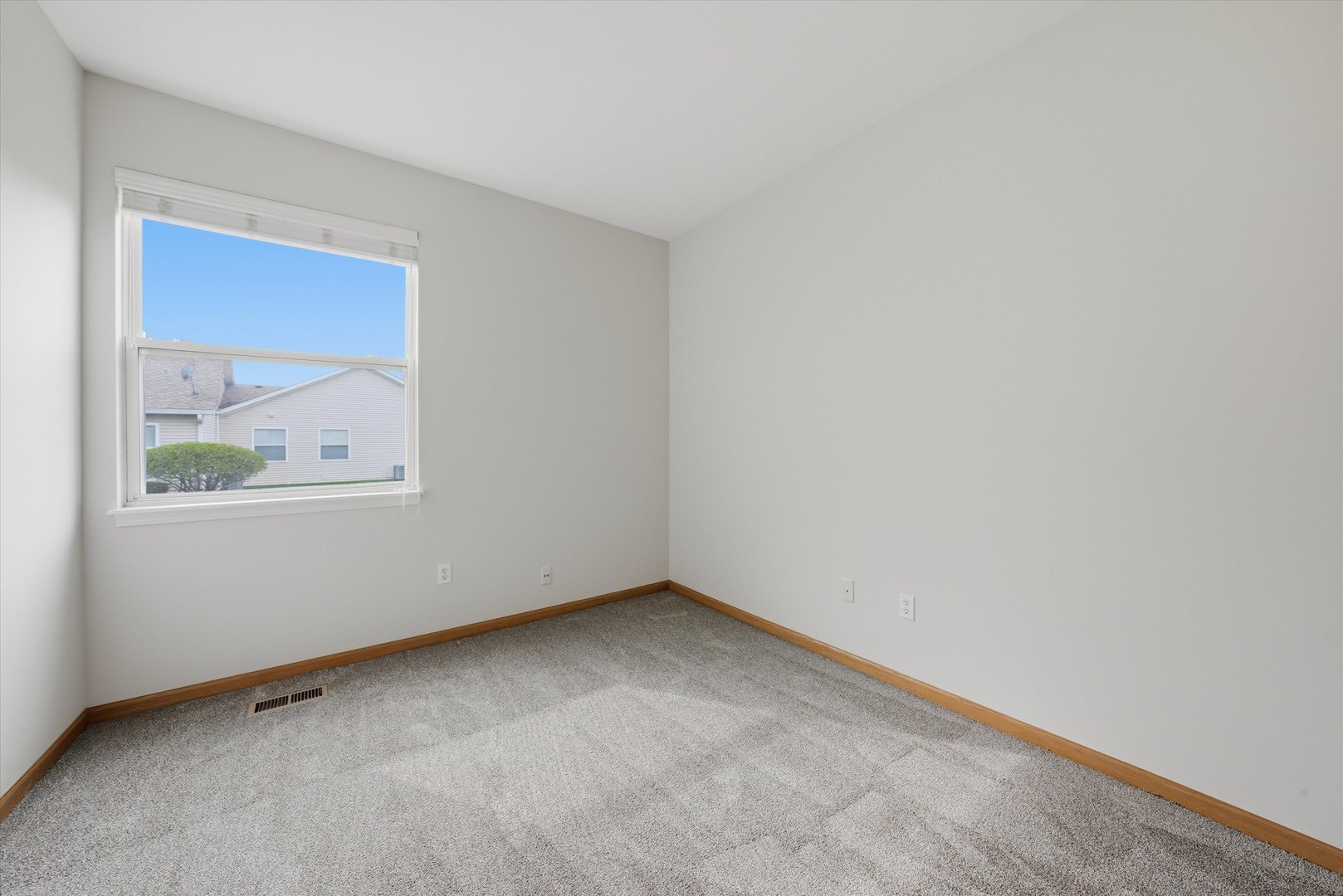 646 S Cadillac Circle, Romeoville, IL 60446