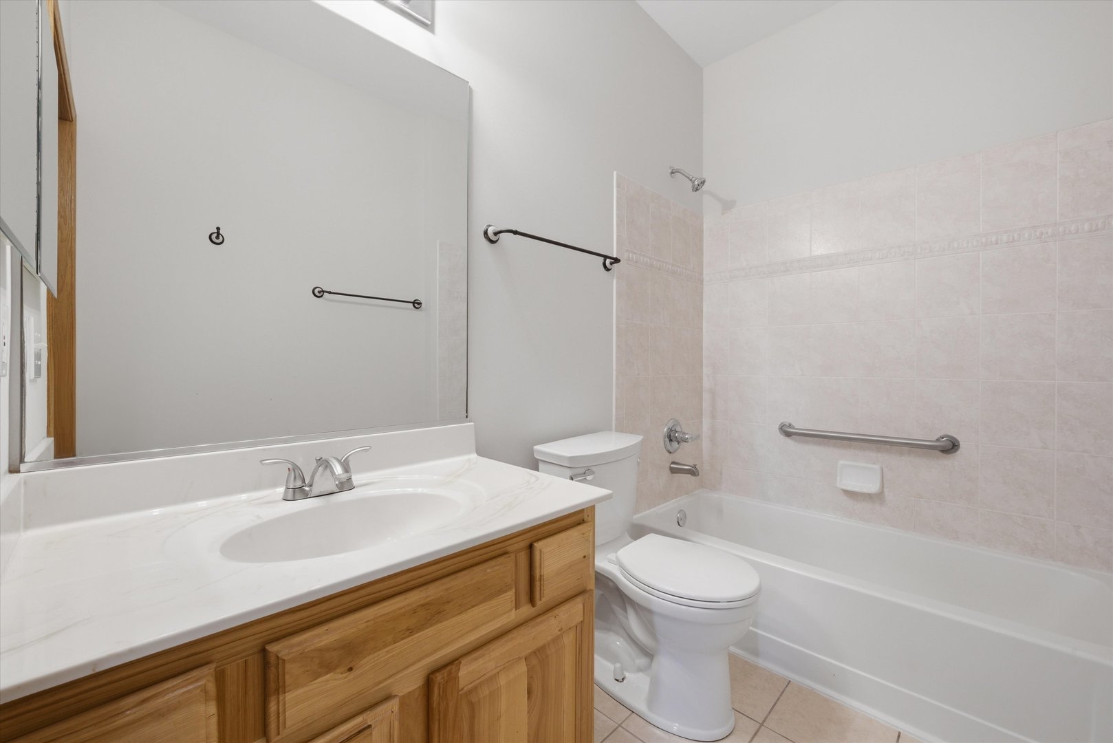 646 S Cadillac Circle, Romeoville, IL 60446